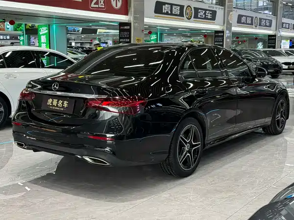 Mercedes-Benz E-Class 2022