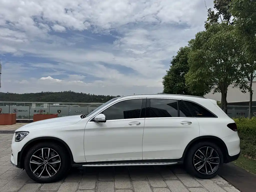 Mercedes-Benz GLC 2020 — фото 11