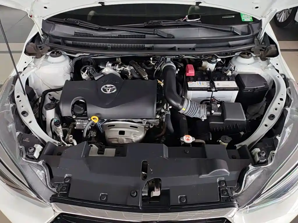 Toyota Yaris L 2023 — фото 20