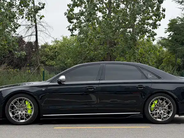 Audi A8 2013