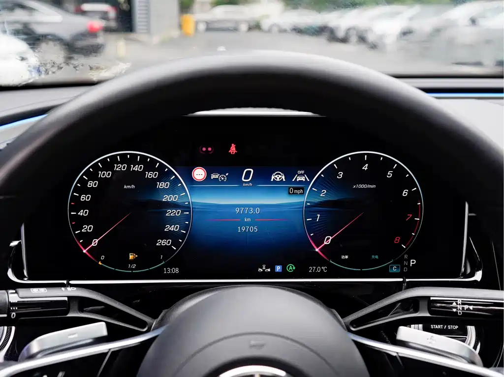 Mercedes-Benz E-Class 2024 — фото 10