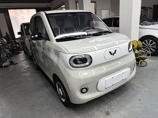 Wuling Hongguang MINIEV 2025