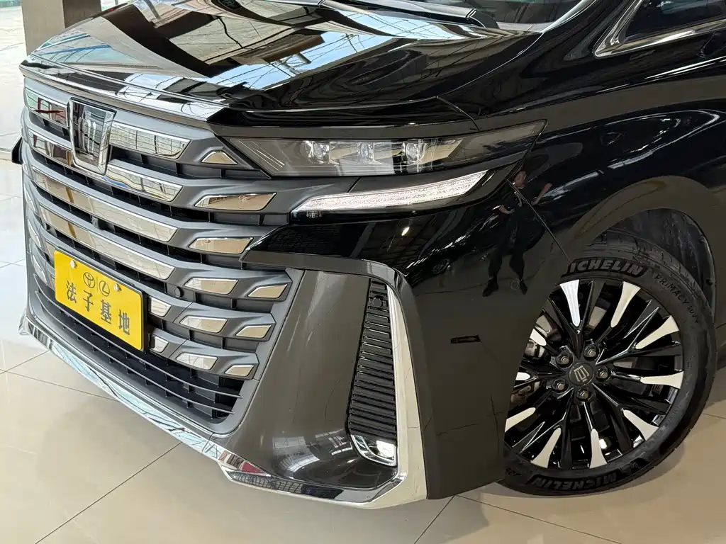 Toyota Vellfire 2024 — фото 5