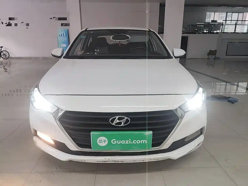 Hyundai Verna 2017 — фото 3