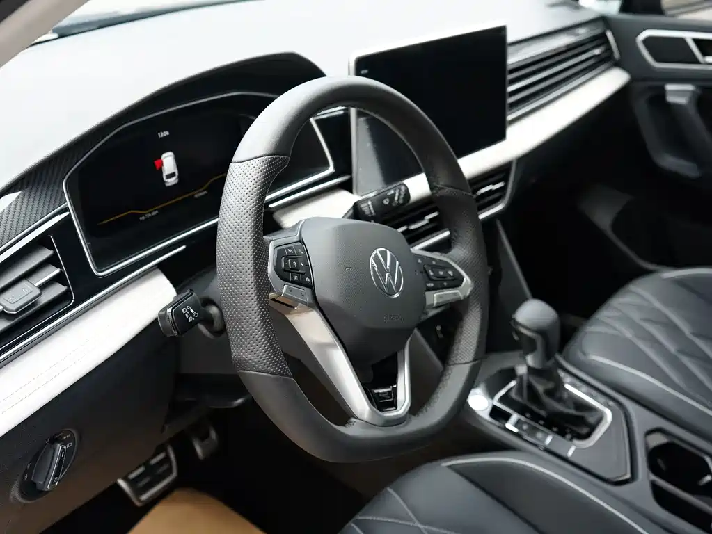 Volkswagen Tiguan L 2024 — фото 16