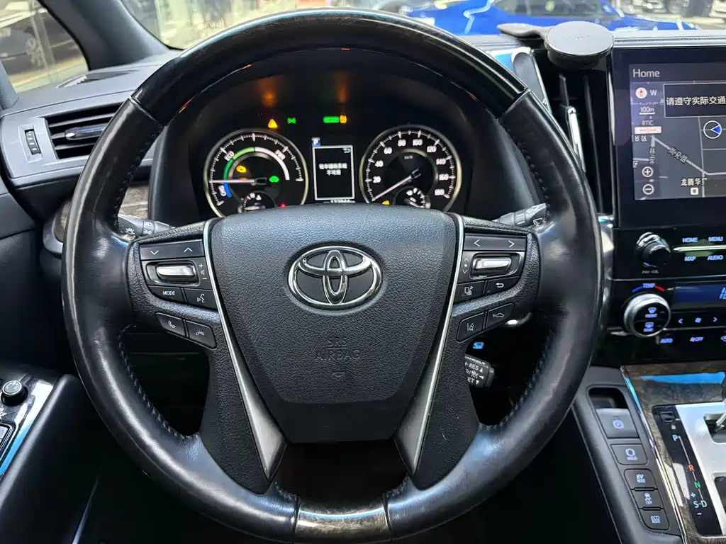 Toyota Alphard 2021 — фото 10