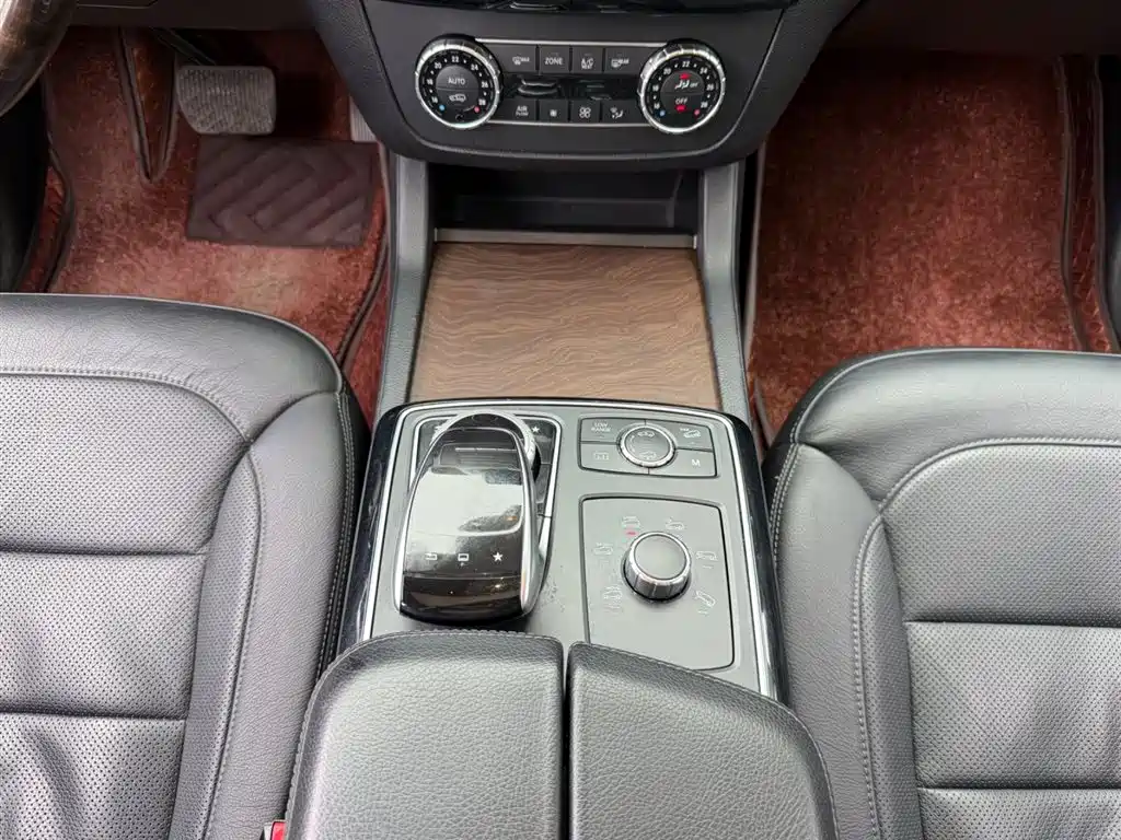 Mercedes-Benz GLS 2016 — фото 7