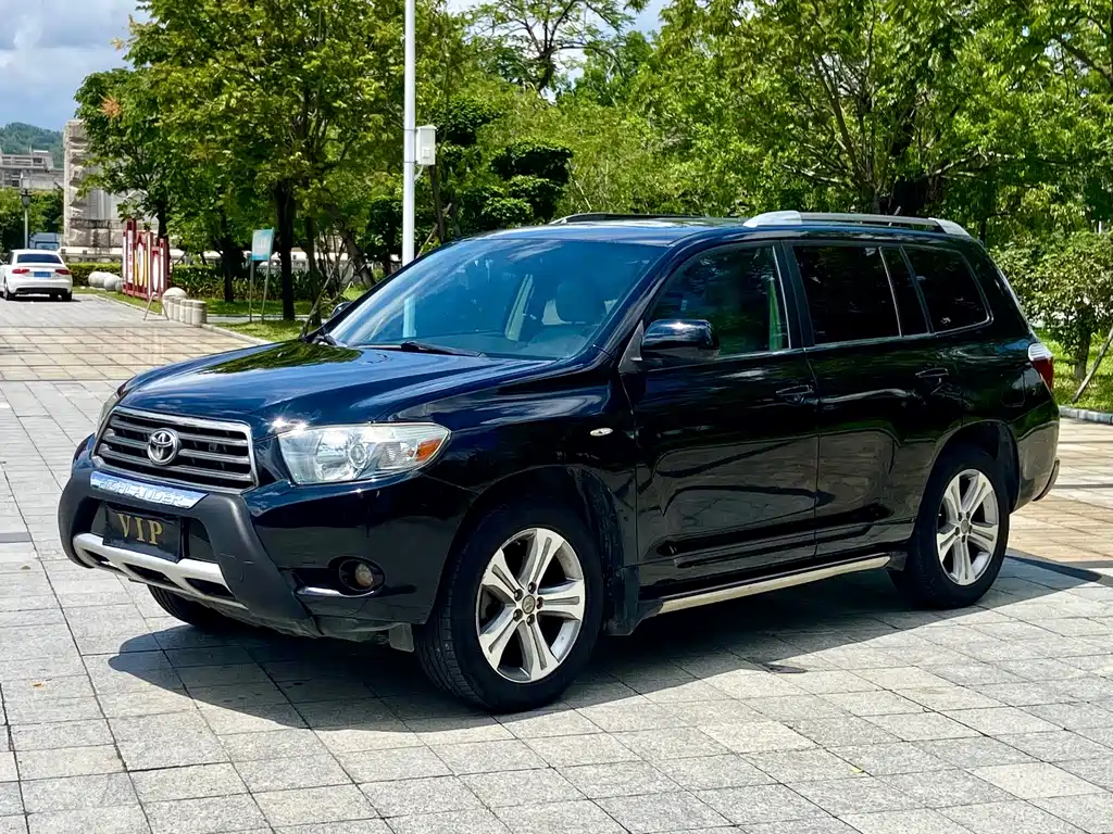 Toyota Highlander 2010 — фото 3