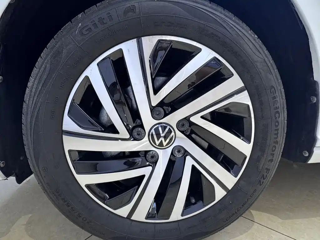 Volkswagen Lavida 2022 — фото 25