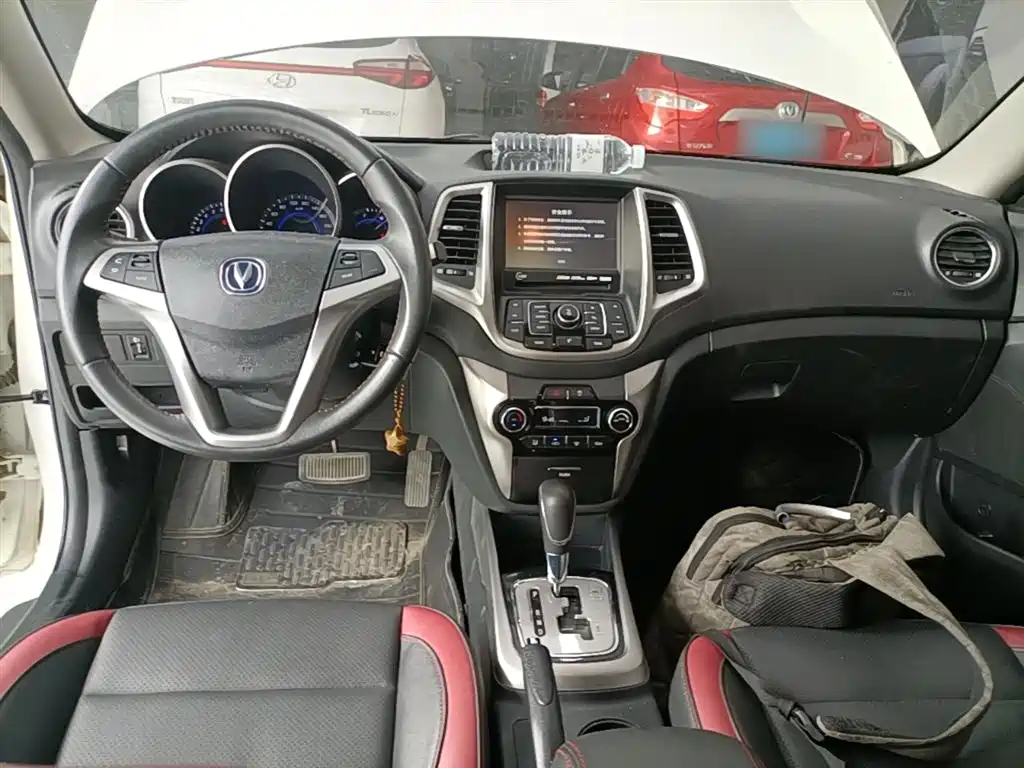 Changan Eado XT 2014 — фото 10