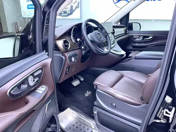 Mercedes-Benz V-Class 2023