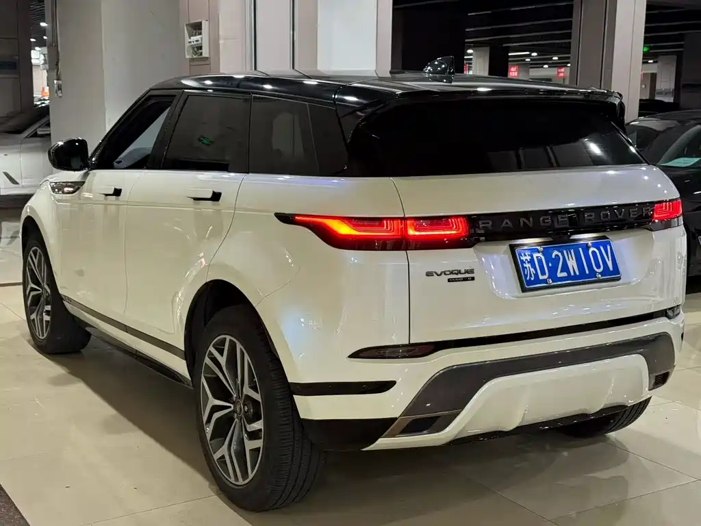 Land Rover Evoque 2021 — фото 8