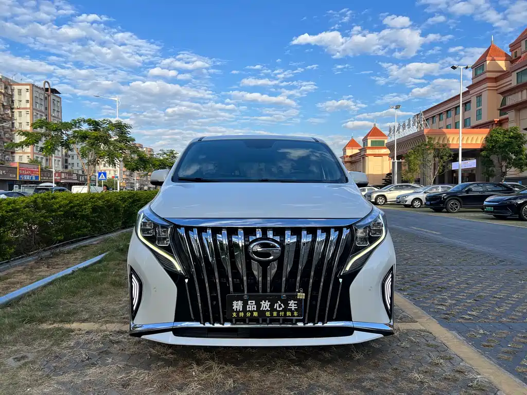 GAC Motor Trumpchi M8 2022 — фото 2