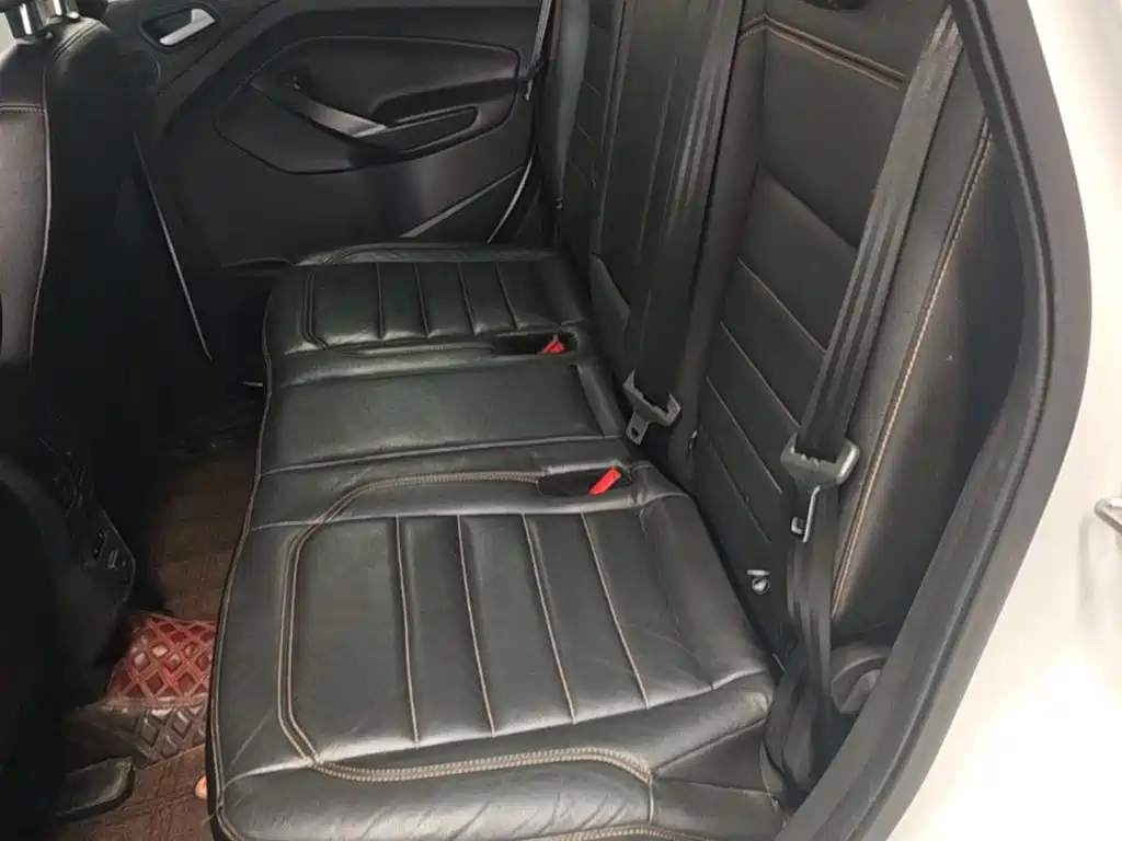 Ford Kuga 2017 — фото 17