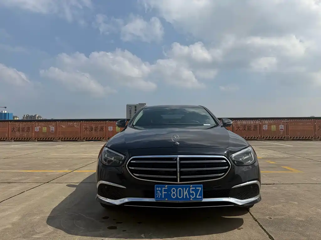 Mercedes-Benz E-Class 2023