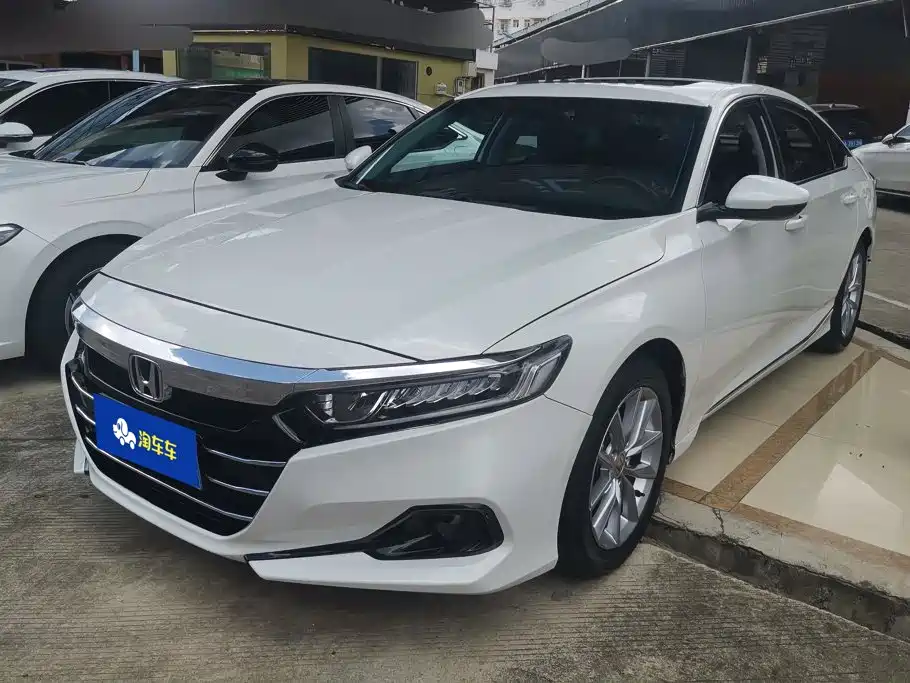 Honda Accord 2022 — фото 1