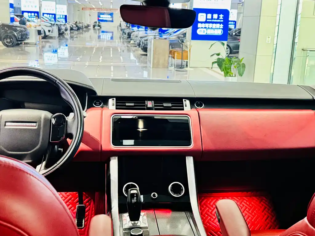Land Rover Range Rover Sport 2019 — фото 11