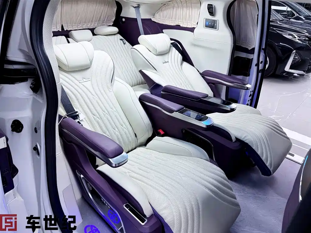 Toyota Sienna 2025 — фото 7
