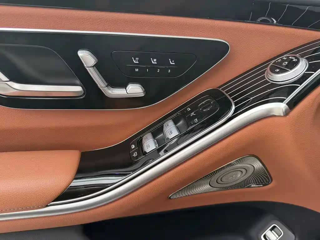 Mercedes-Benz S-Class 2024 — фото 4