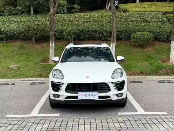 Porsche Macan 2016
