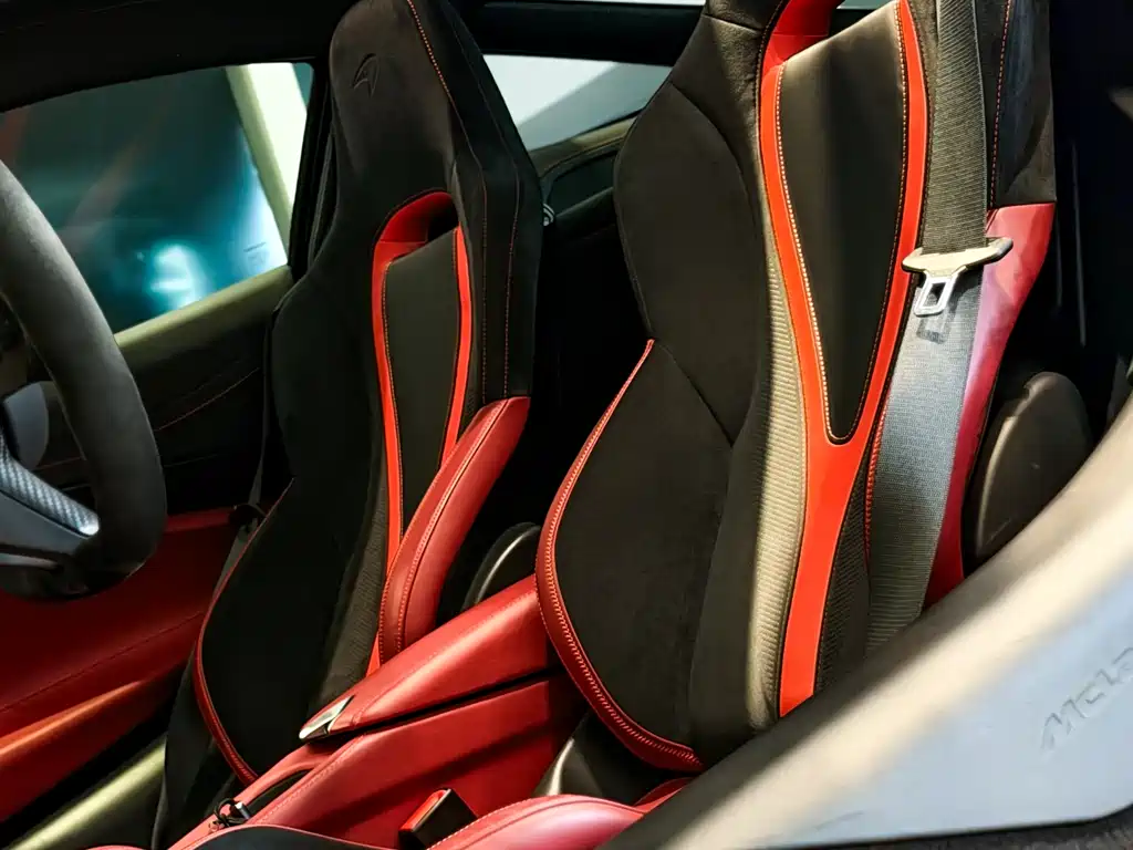McLaren 720S 2019 — фото 11