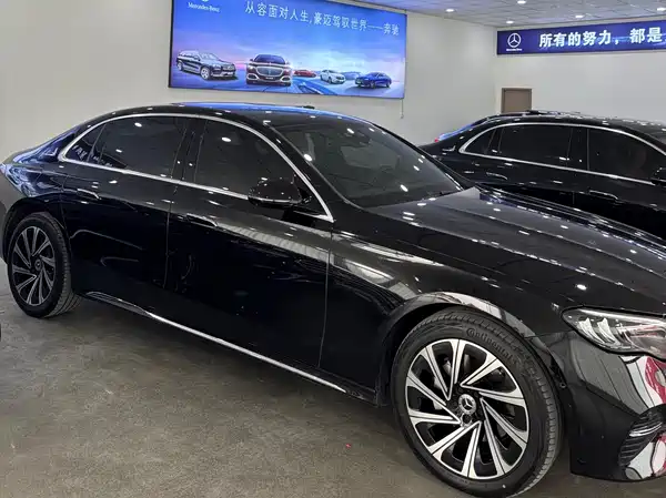 Mercedes-Benz E-Class 2024