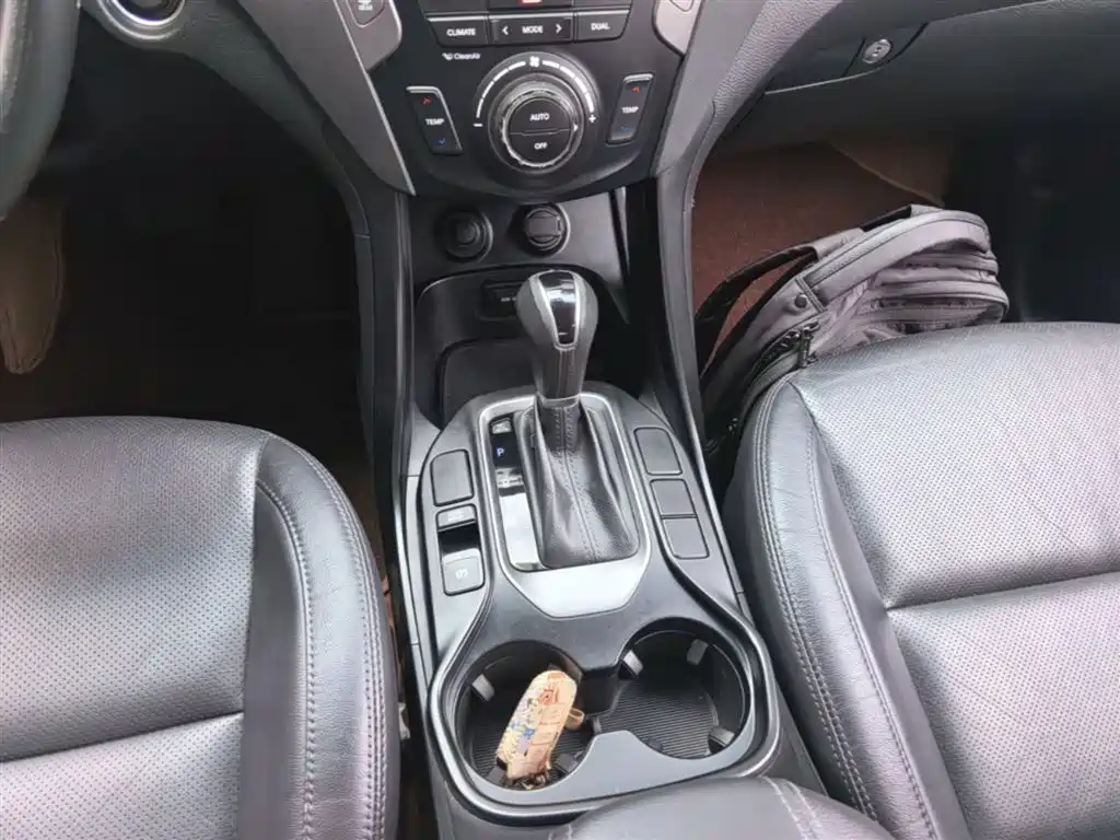Hyundai Santa Fe 2016 — фото 14