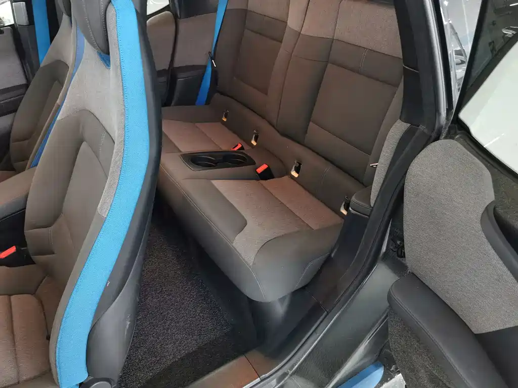 BMW i3 2018 — фото 14