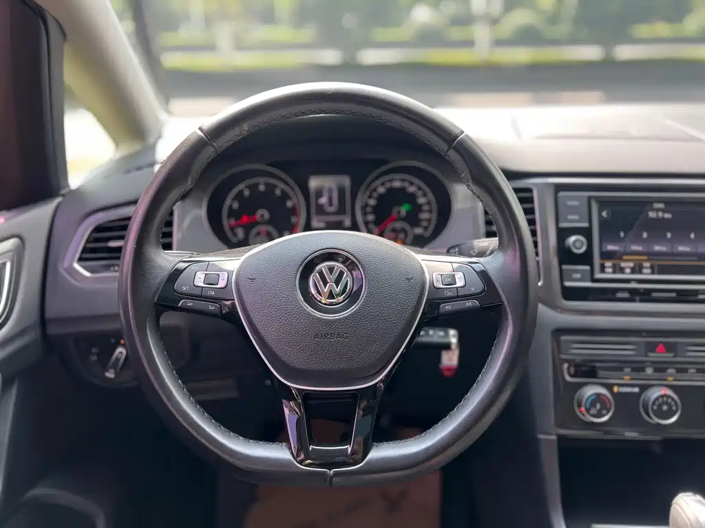 Volkswagen Golf Jialu 2018 — фото 11