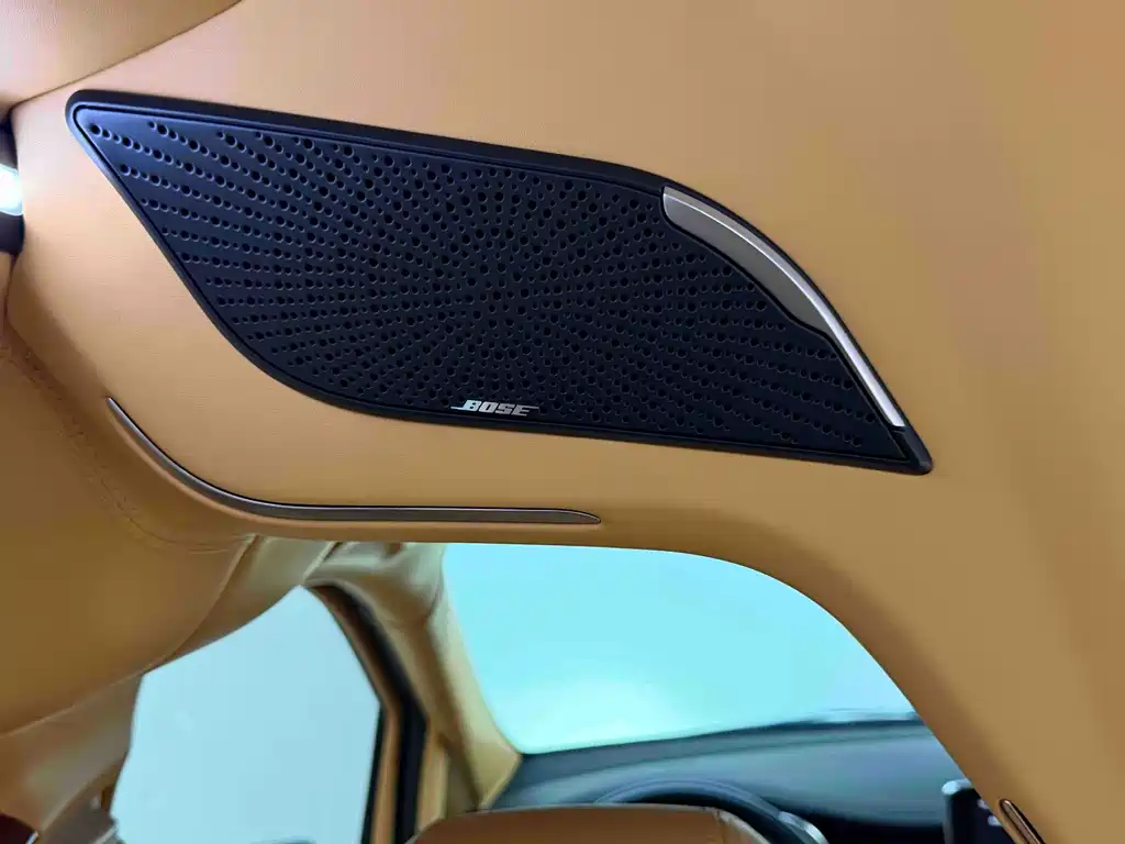Mercedes-Benz V-Class 2020 — фото 12