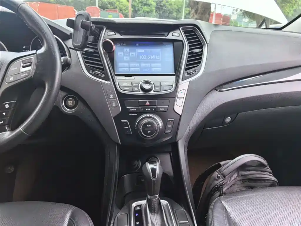 Hyundai Santa Fe 2016 — фото 13