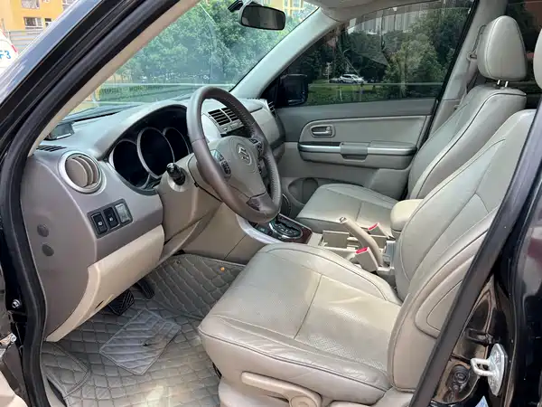 Suzuki Grand Vitara 2011