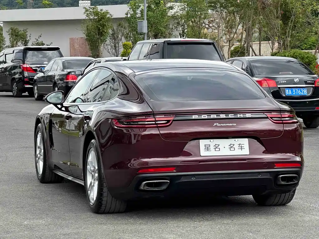 Porsche Panamera 2019 — фото 9