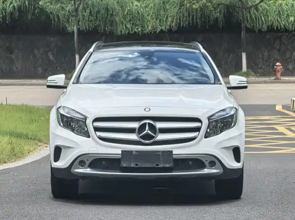 Mercedes-Benz GLA 2017
