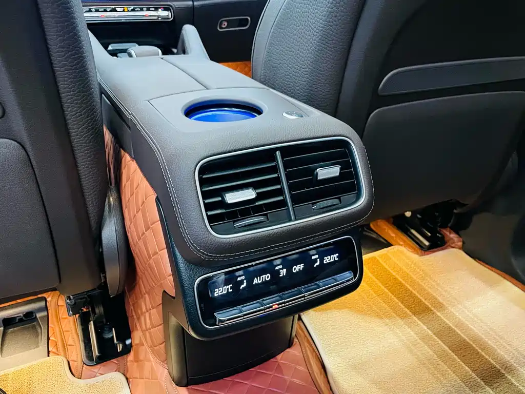 Mercedes-Benz GLS 2023 — фото 18