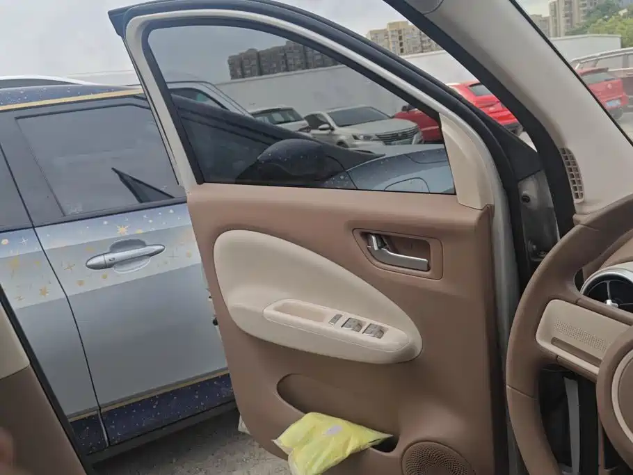 Wuling Hongguang MINIEV 2025
