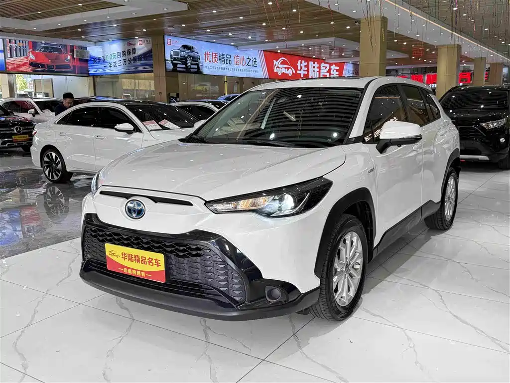 Toyota Frontlander 2024