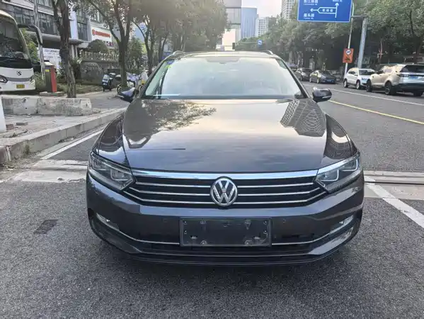 Volkswagen Viloran 2016