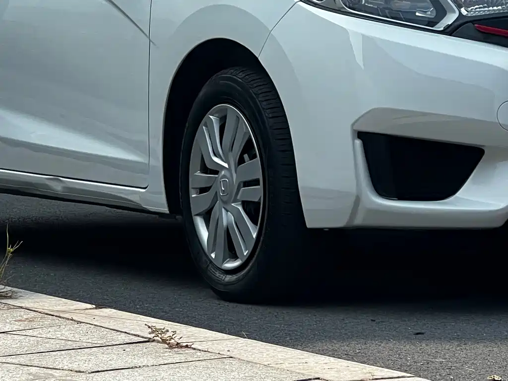Honda Fit 2017 — фото 4