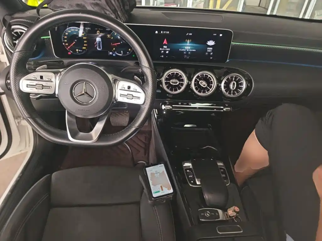 Mercedes-Benz A-Class 2020 — фото 10