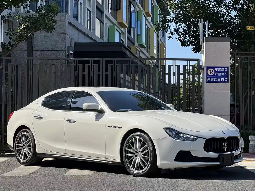 Maserati Ghibli 2016 — фото 5