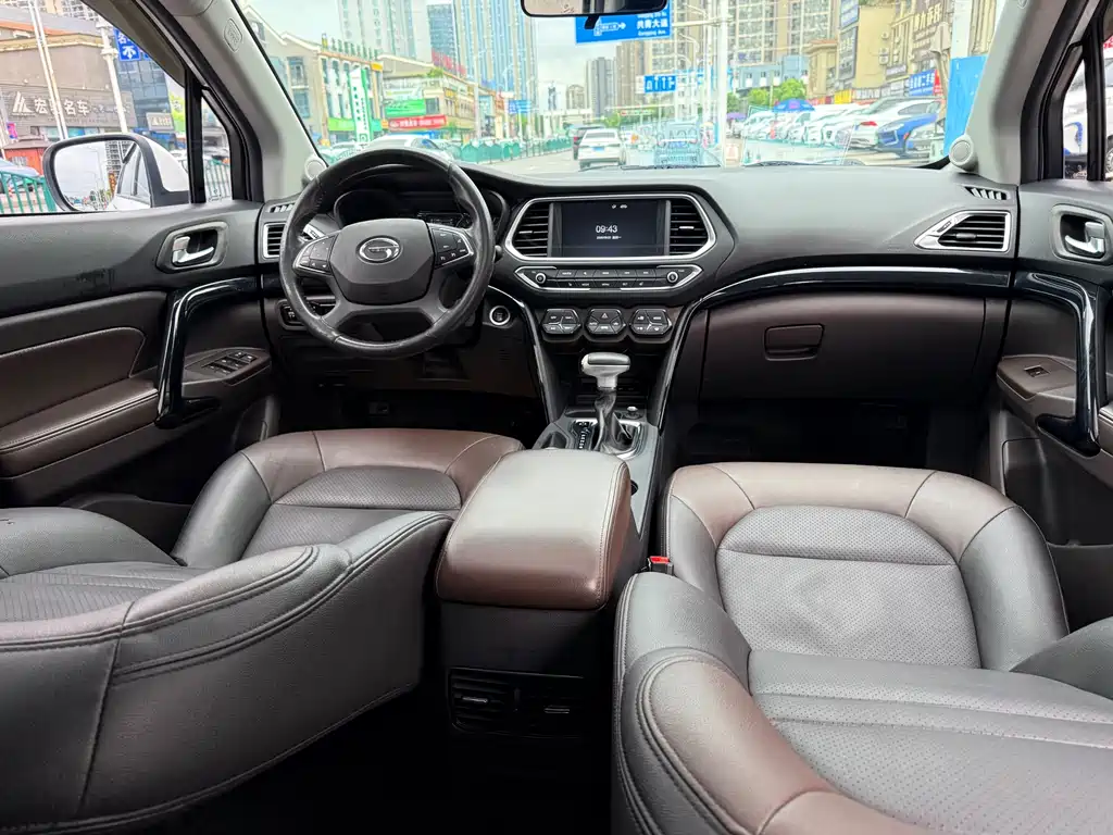 GAC Motor Trumpchi GS4 2017 — фото 10