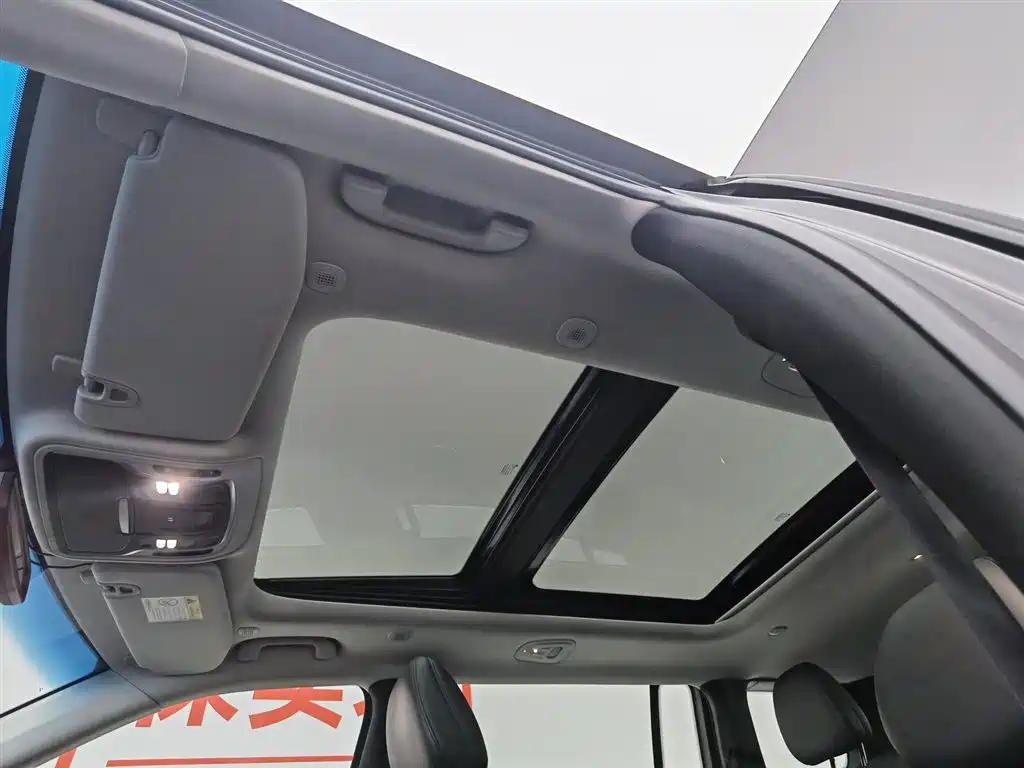 Jeep Commander 2019 — фото 14