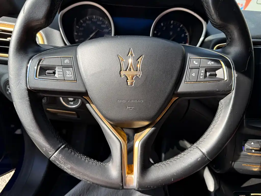 Maserati Ghibli 2018 — фото 5