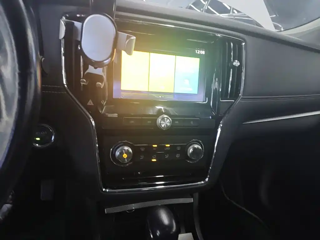 Roewe i6 Classic 2018 — фото 13