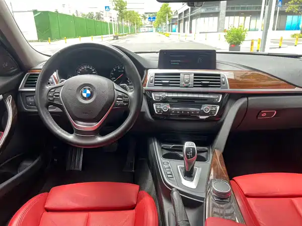BMW 3 Series 2018