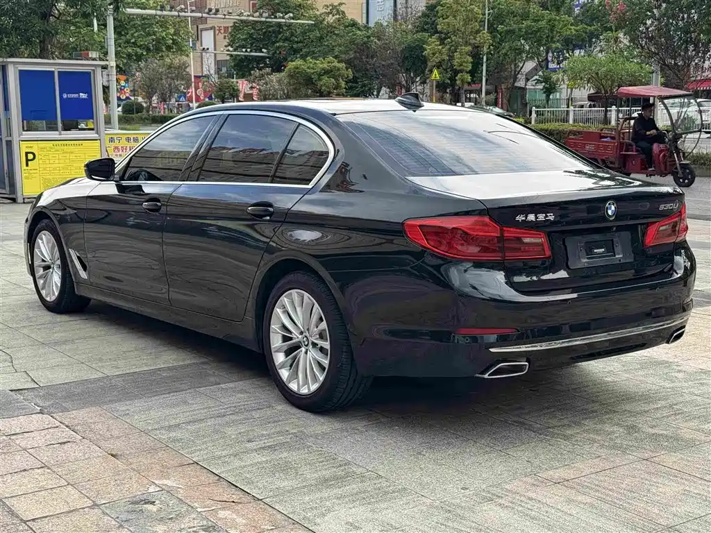 BMW 5 Series 2019