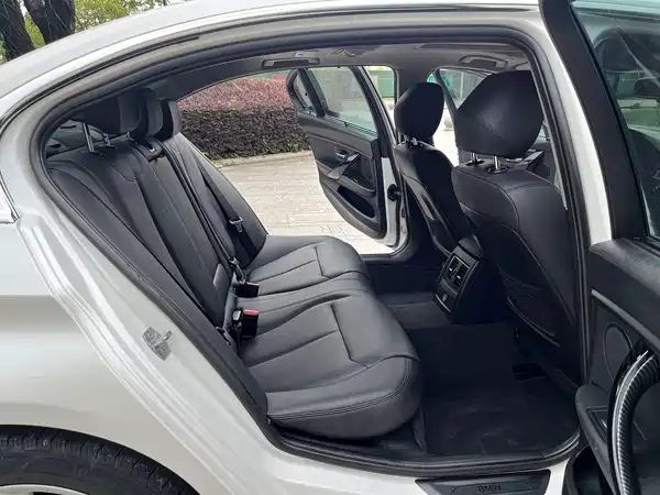 BMW 3 Series 2017