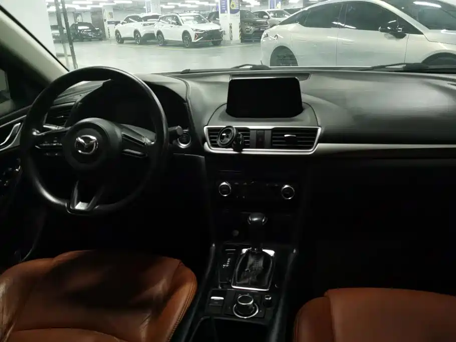 Mazda 3 Angkesela 2017 — фото 12