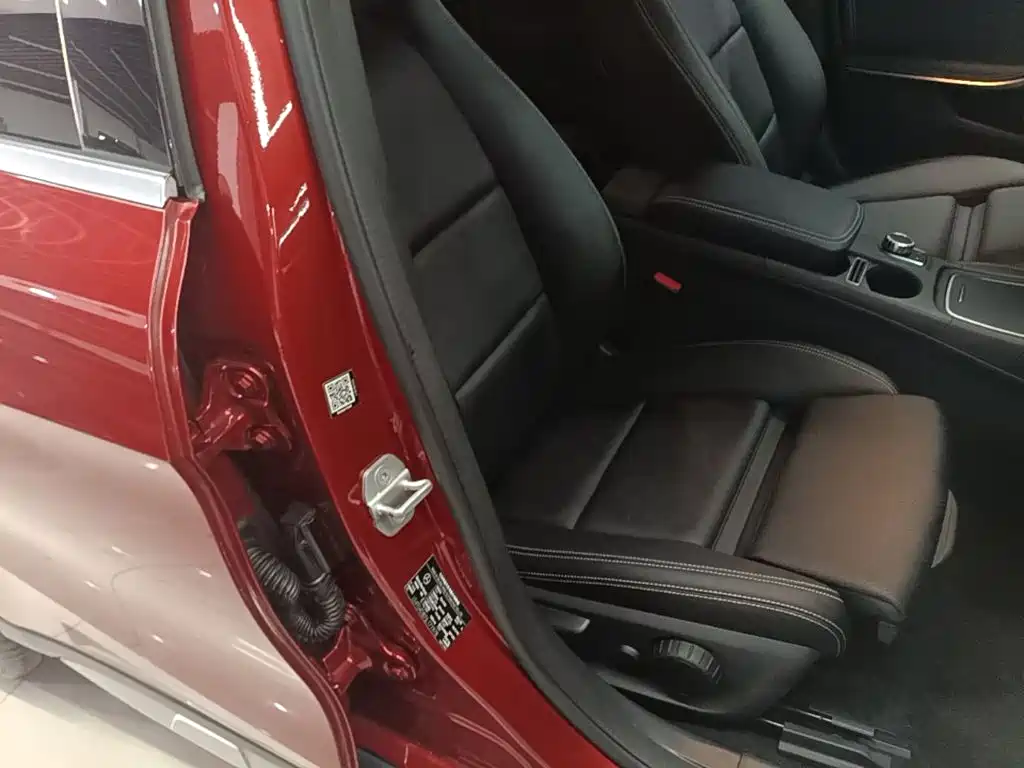 Mercedes-Benz GLA 2017 — фото 25
